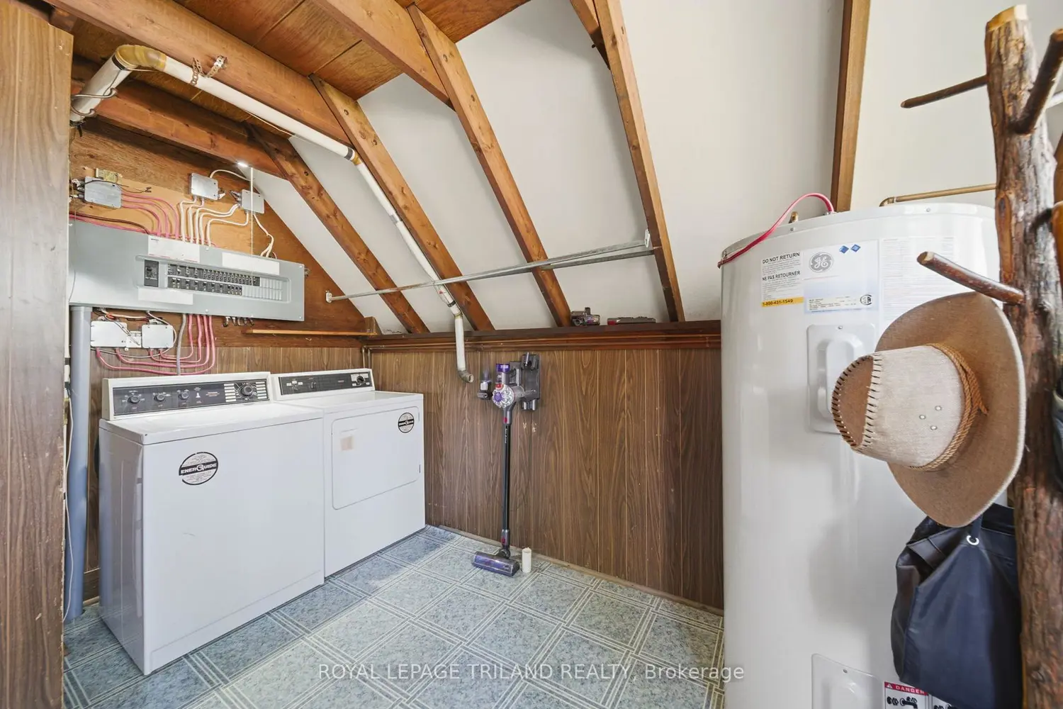 Additional image 8 of 1003 Chippewa Lane