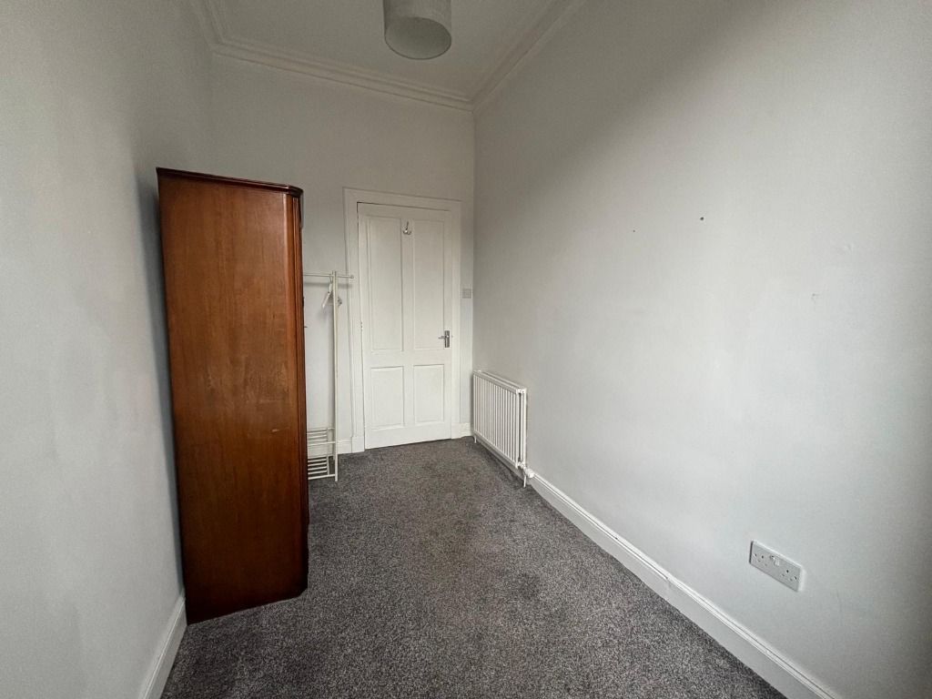 Additional image 3 of 3 bed flat to rent(Copy Of) Barterholm Road, Paisley, Renfrewshire PA2