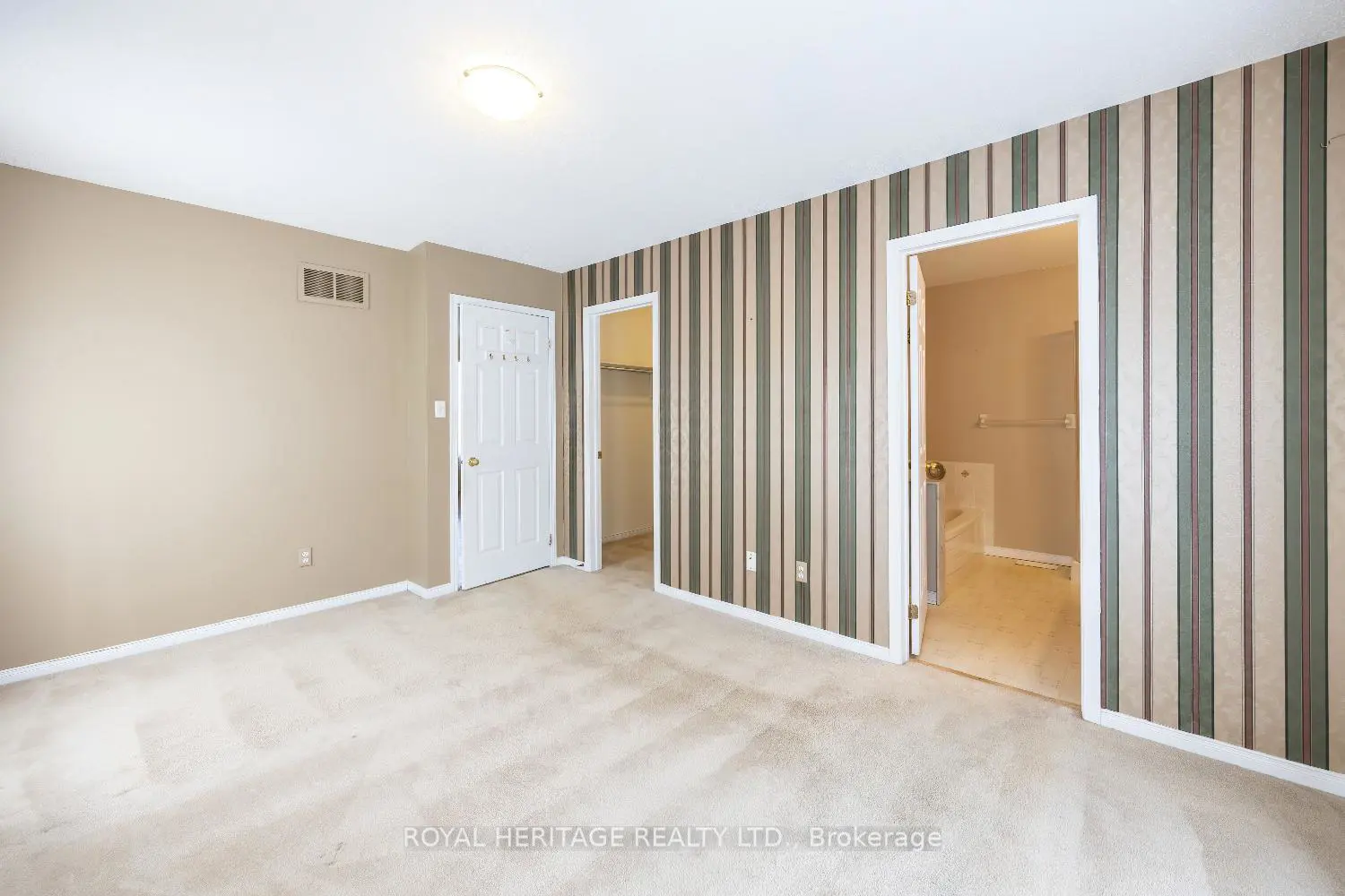 118 Bluffs Road photo 5