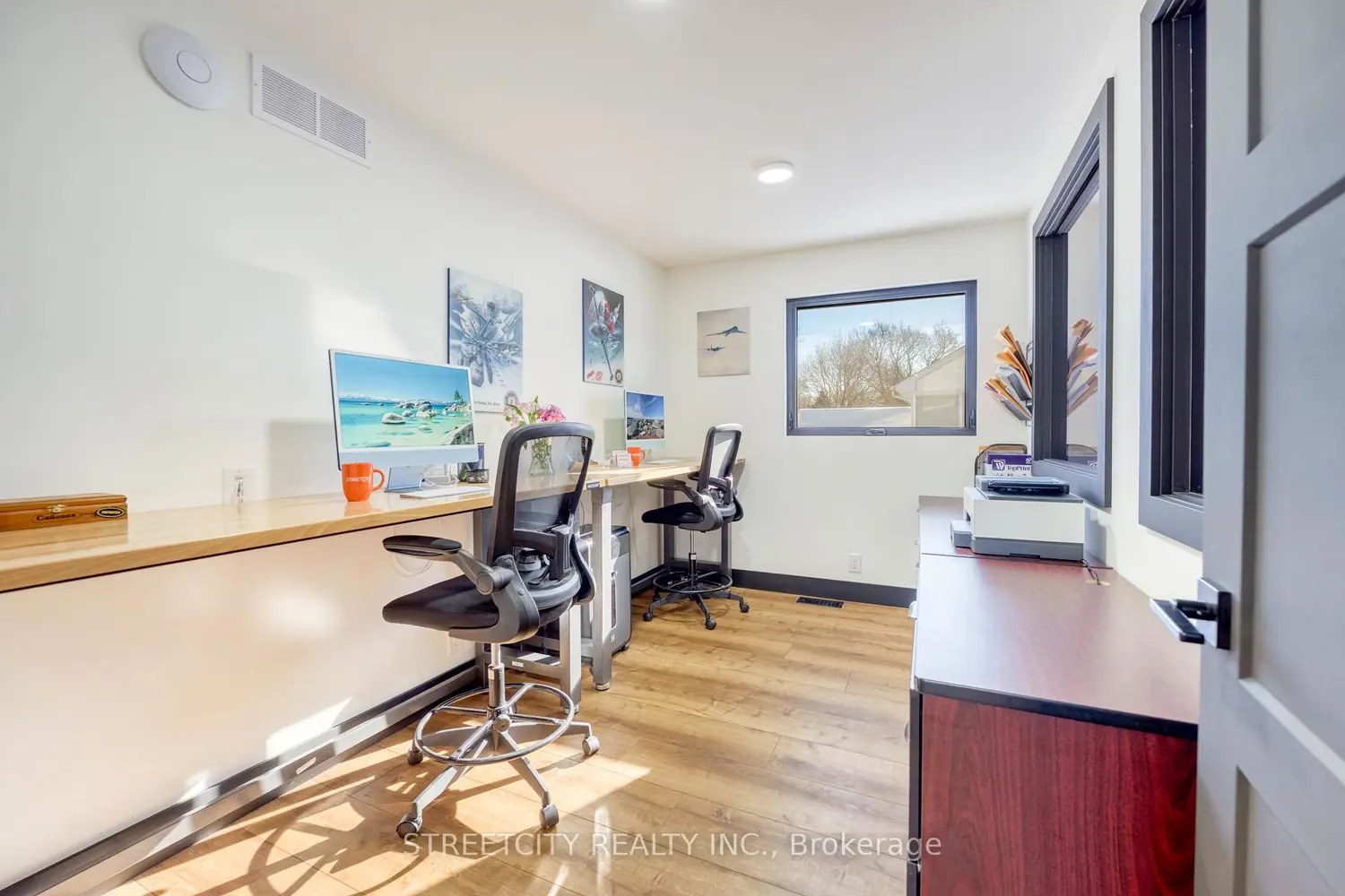 747 Broadway Street photo 5