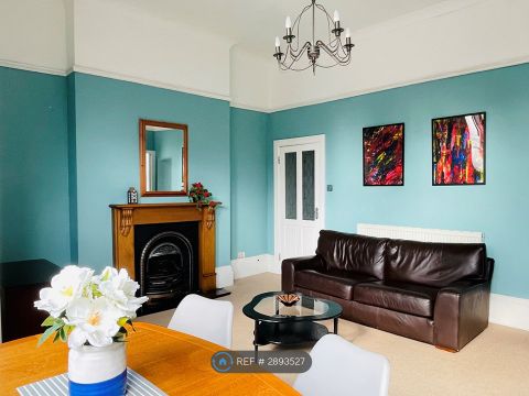 Chertsey Road, Bristol BS6