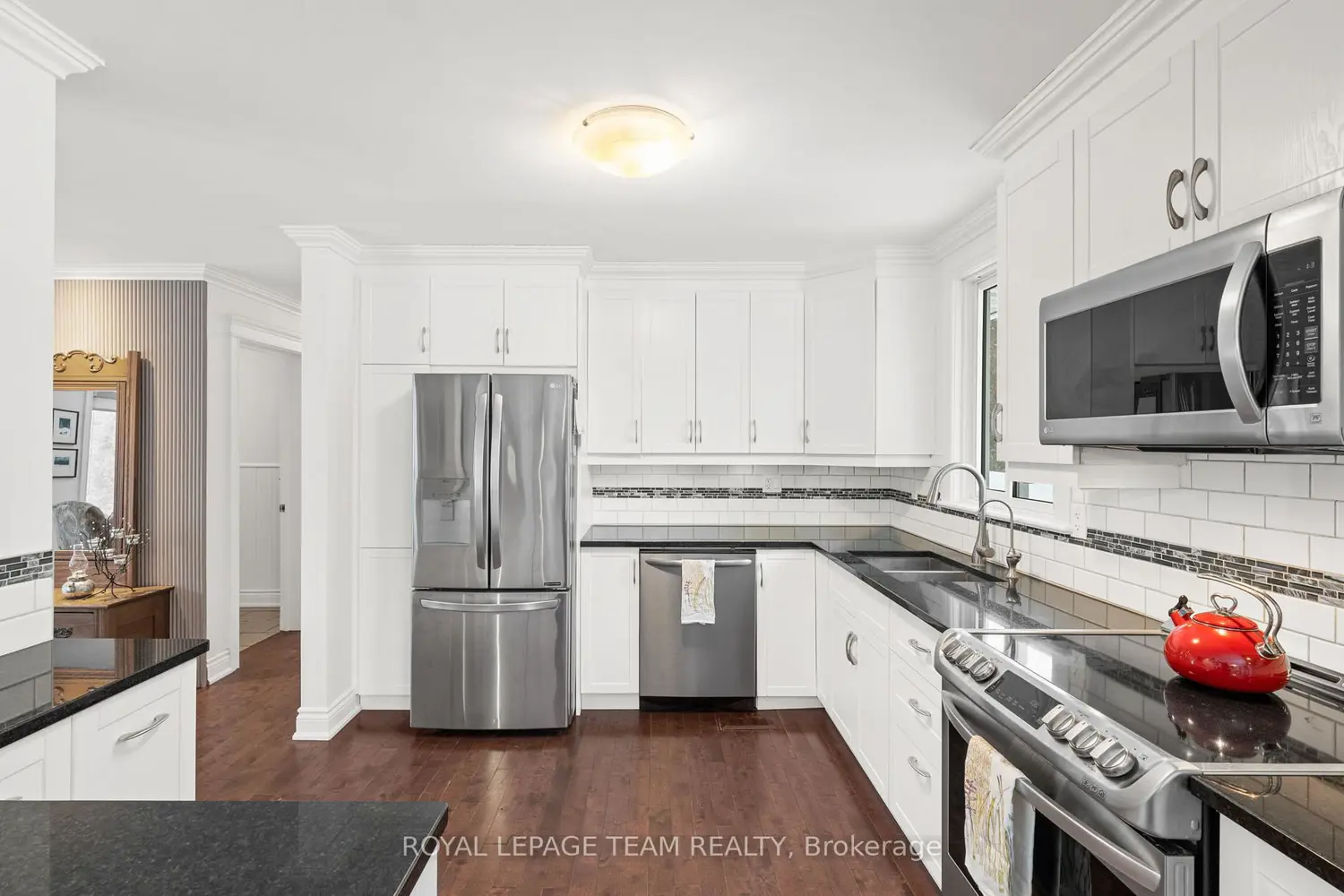 28 Maplehill Way photo 4