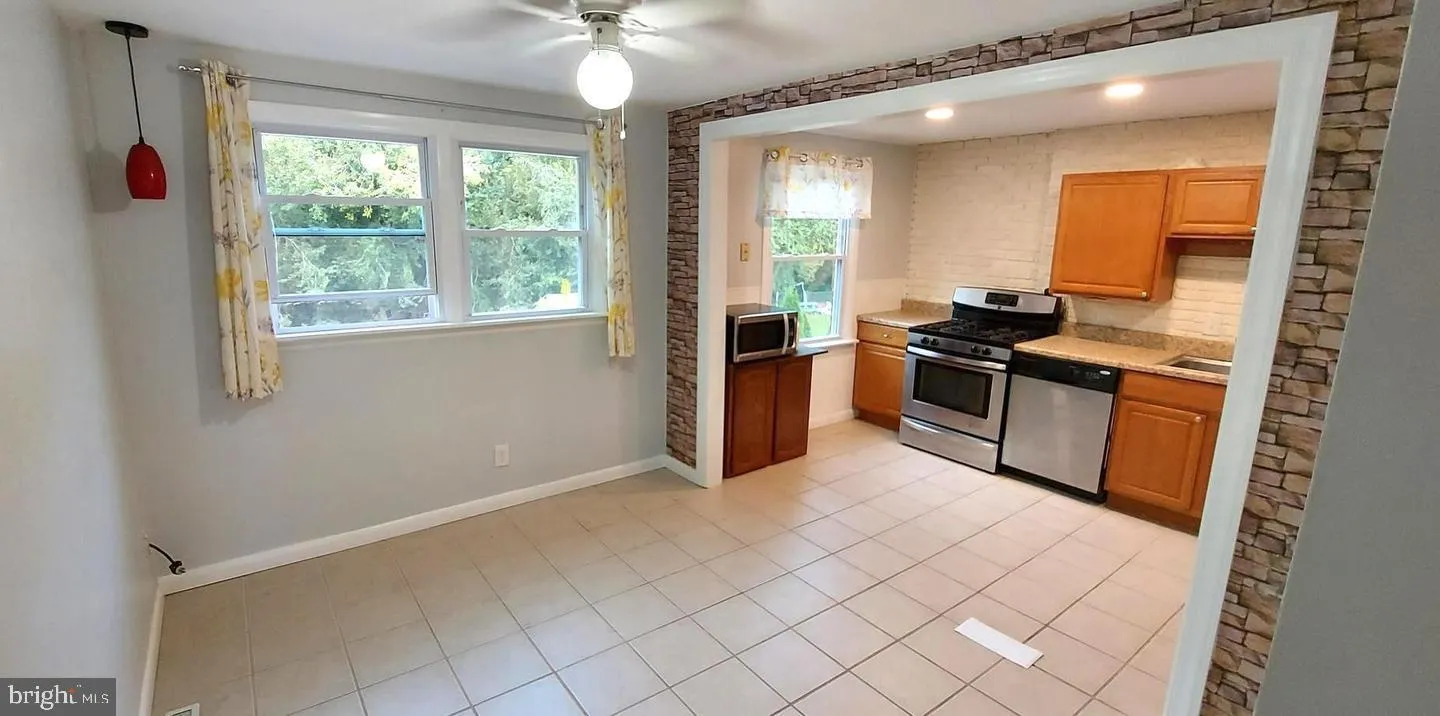 Additional image 63 of 616 N Dupont Road, Wilmington, DE 19804