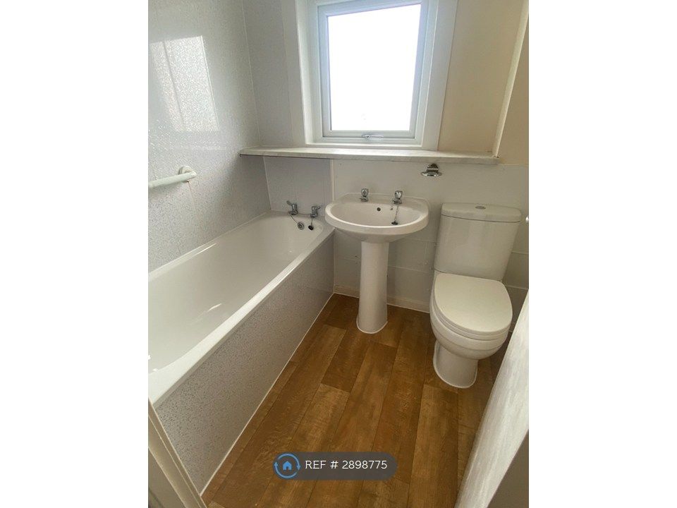 Additional image 7 of 2 bed terraced house to rentHunter Drive, Irvine KA12