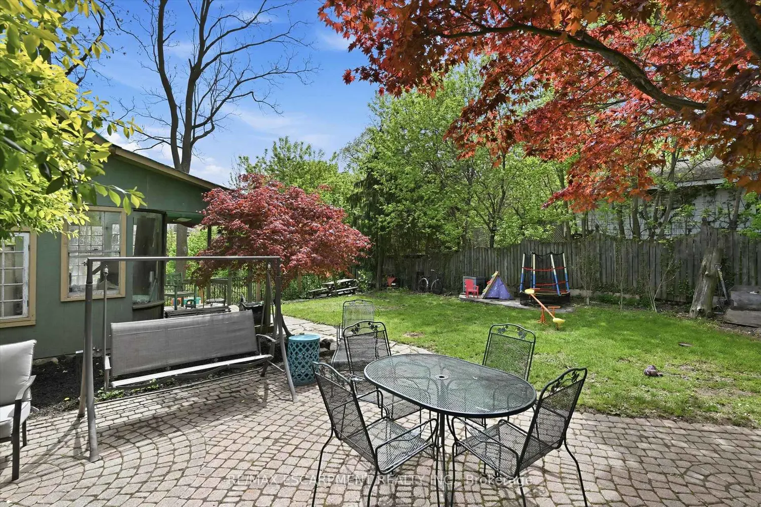 Additional image 17 of 392 Queenston Street