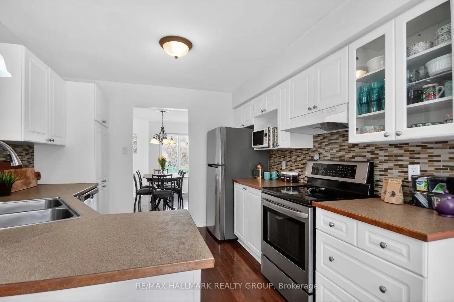 Additional image 2 of 48 Avonmore Crescent