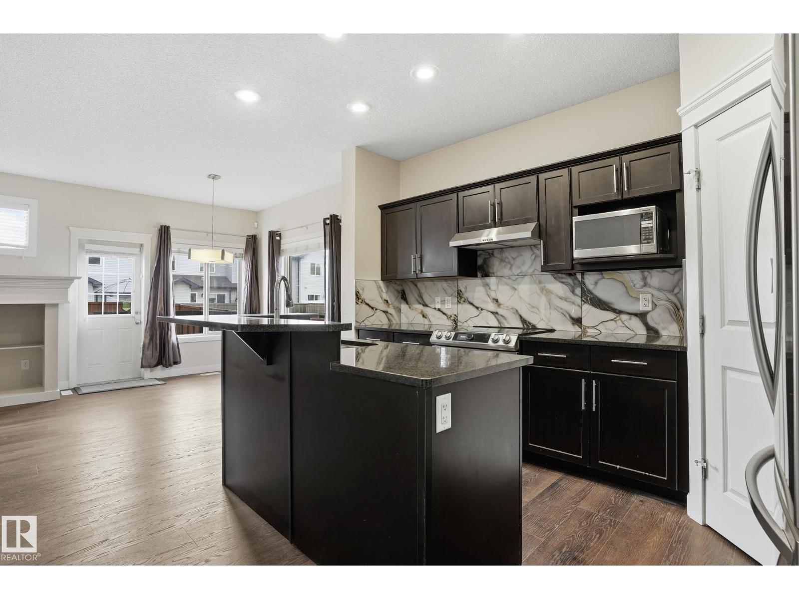 Additional image 5 of 2917 16a Avenue NW, Edmonton, AB, T6T0P8