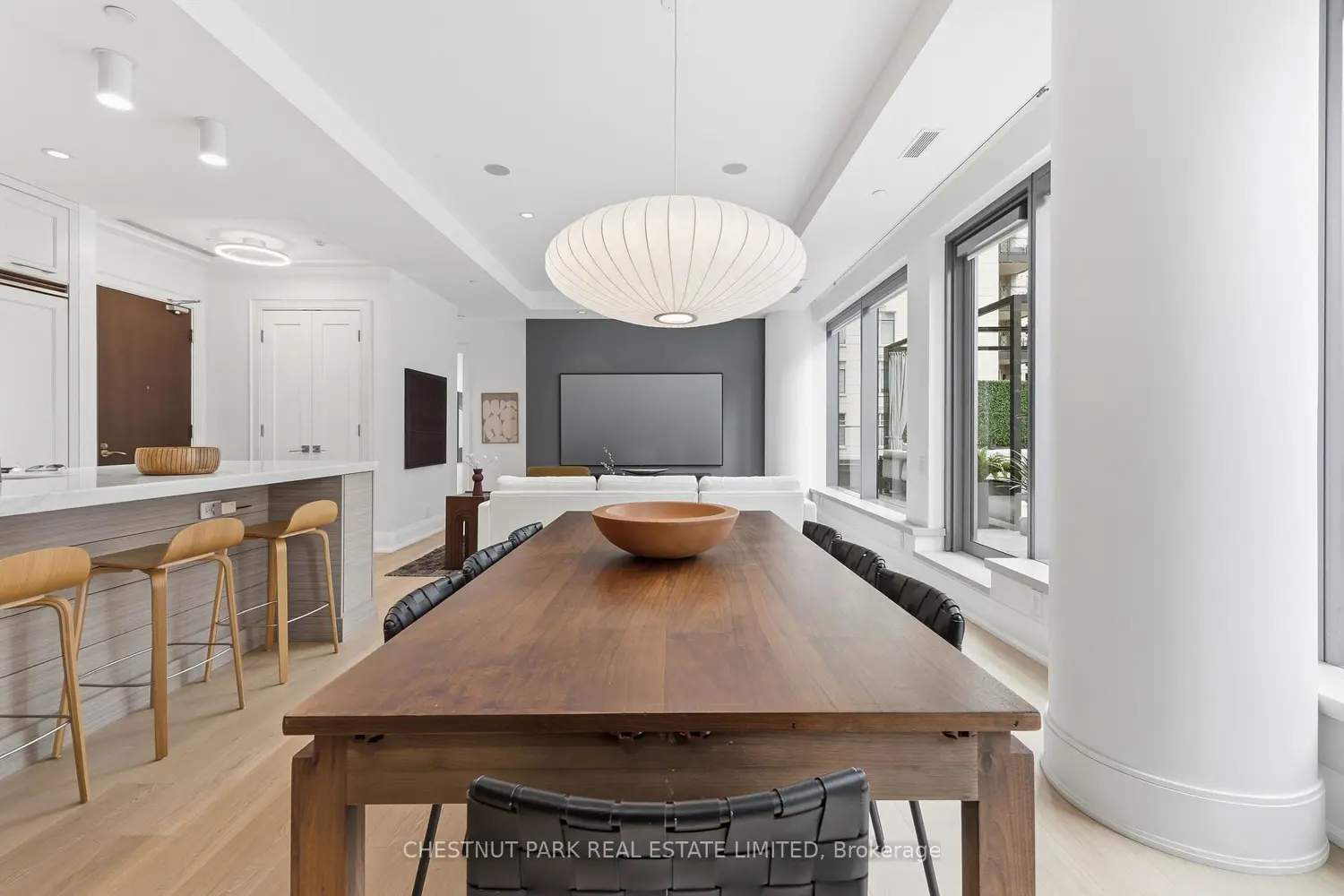 77 Charles Street 1002 photo 5