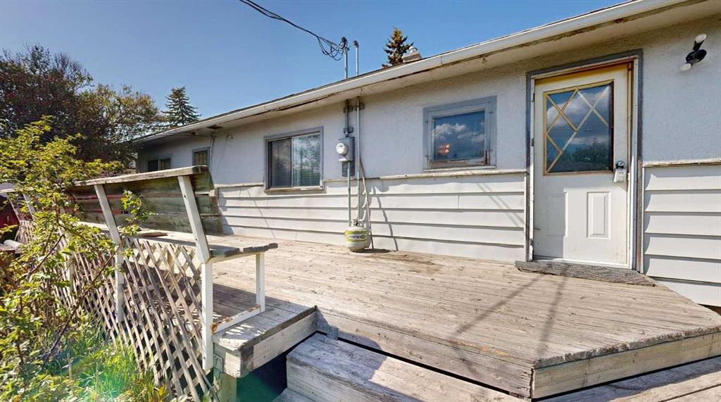 Additional image 2 of 6379 31 Avenue NW, Calgary, AB, T3B 1J9