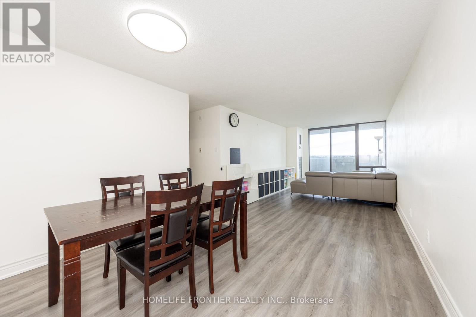 Additional image 3 of 608-10 Tangreen Crescent, Toronto, ON, M2M4B9