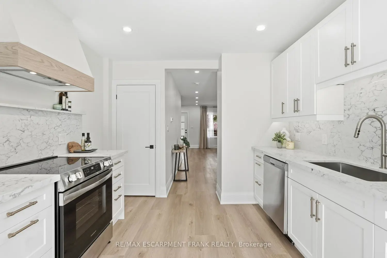Additional image 9 of 205 Locke Street