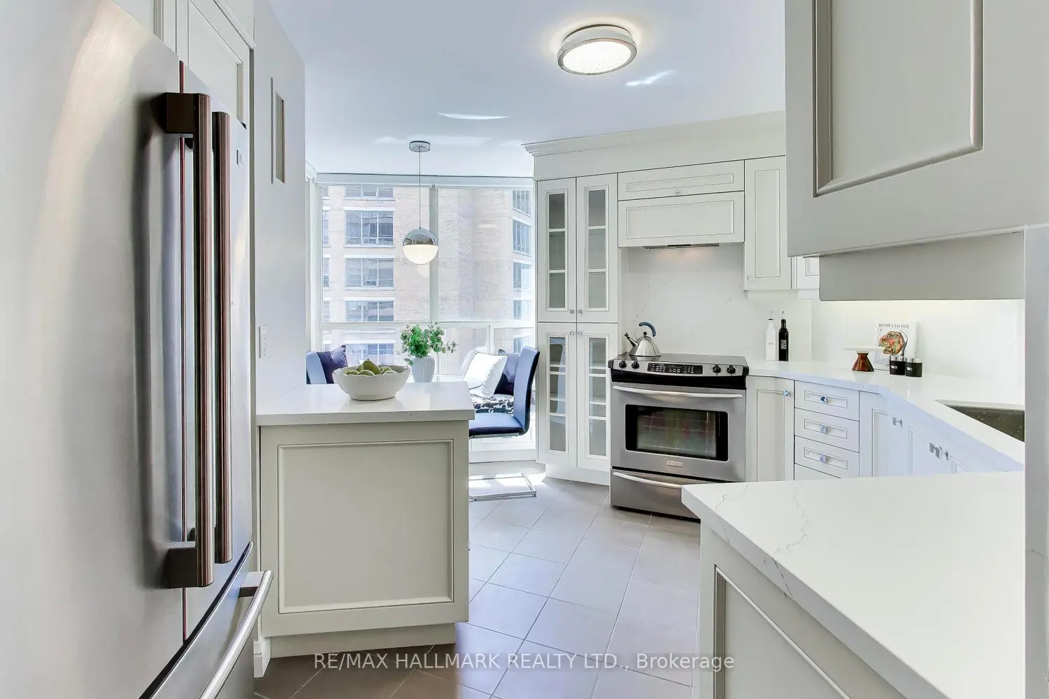 Additional image 3 of 3800 Yonge Street 610