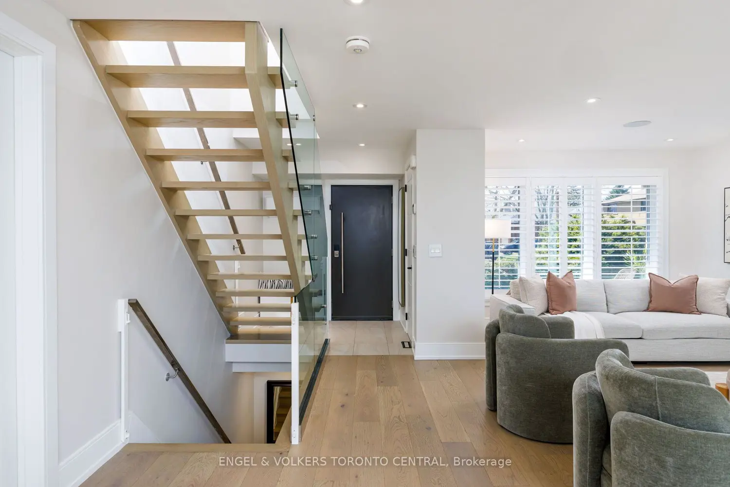 34 Rufford Road photo 4