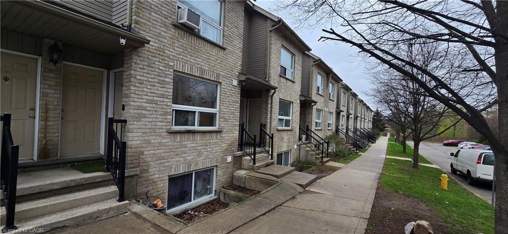 5-144 Highland Road W, Kitchener, ON, N2M 3B8