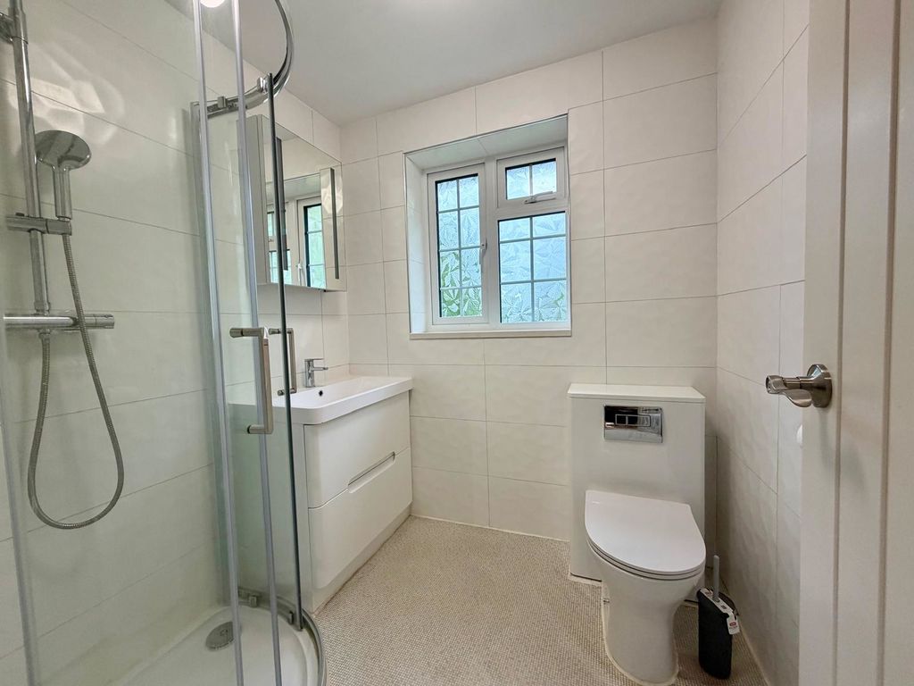 Additional image 11 of 5 bed detached house to rentGrasmere Way, Leighton Buzzard LU7