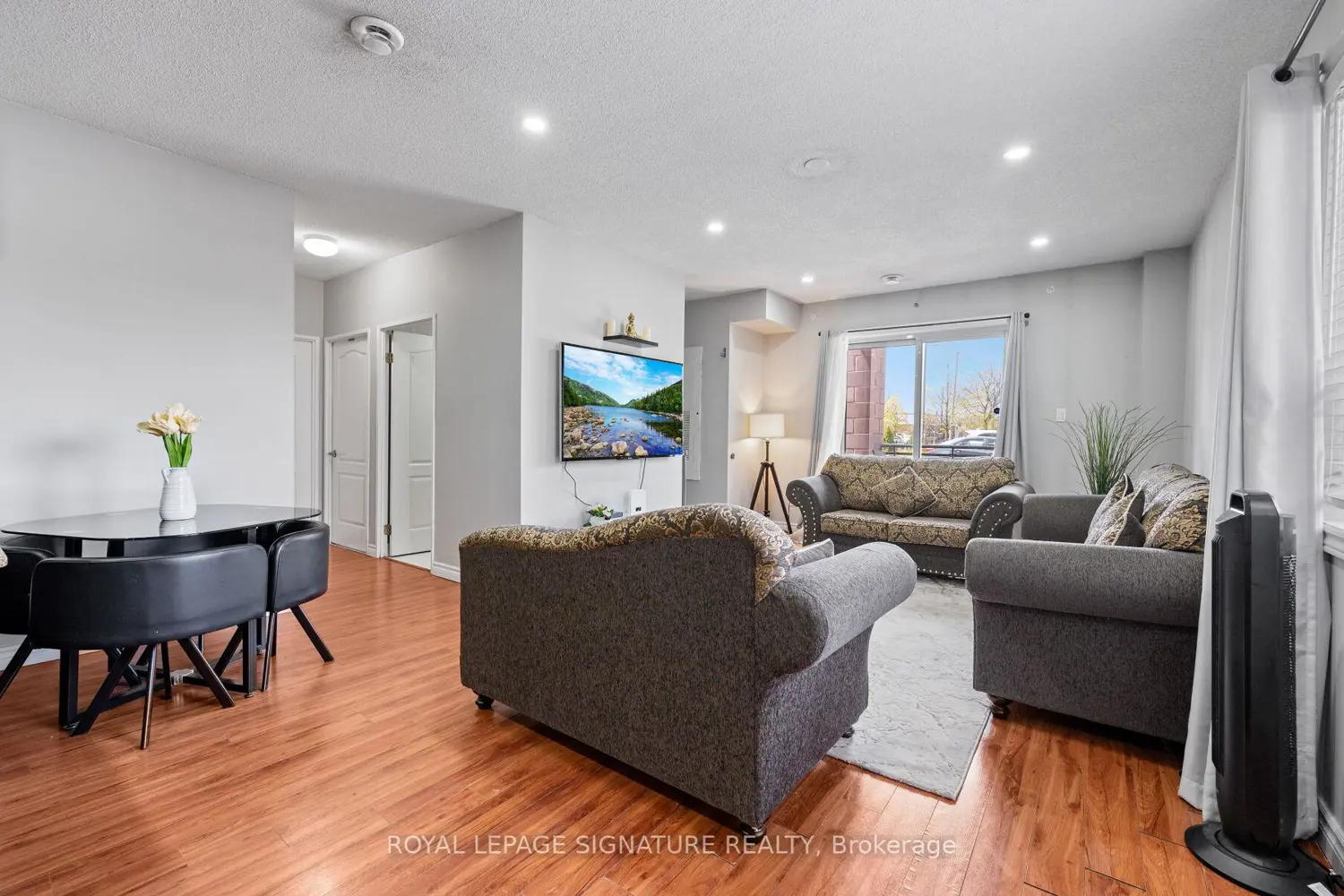 Additional image 6 of 7405 Goreway Drive 104