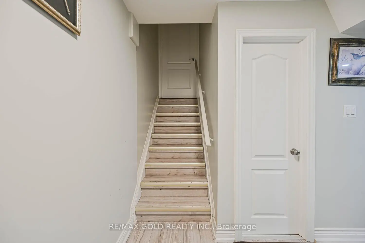 Additional image 18 of 15 Vanwood Crescent