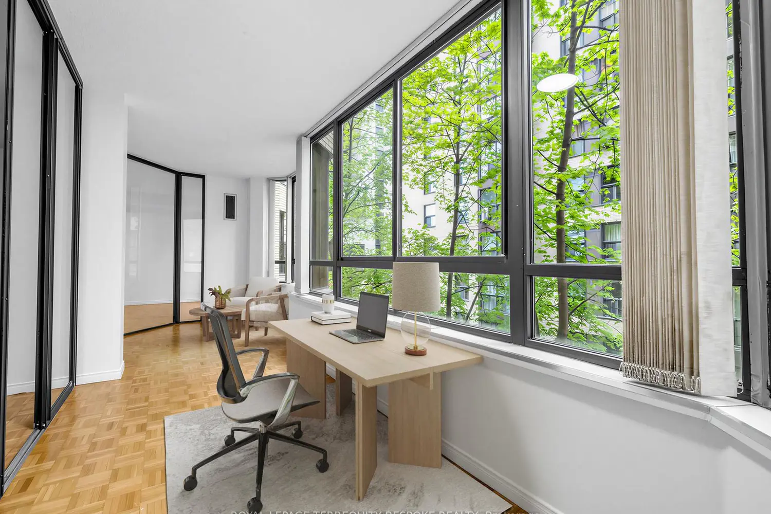 211 St Patrick Street 406 photo 3
