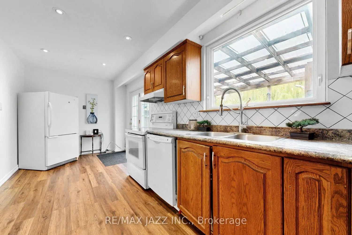 Additional image 6 of 1947 Bonnymede Drive