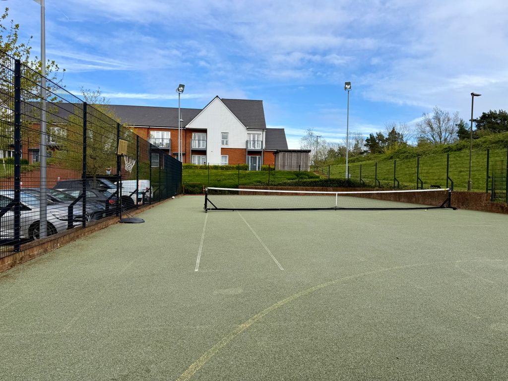 Additional image 14 of 2 bed flat to rentHolmbush Mews, Horsham RH12