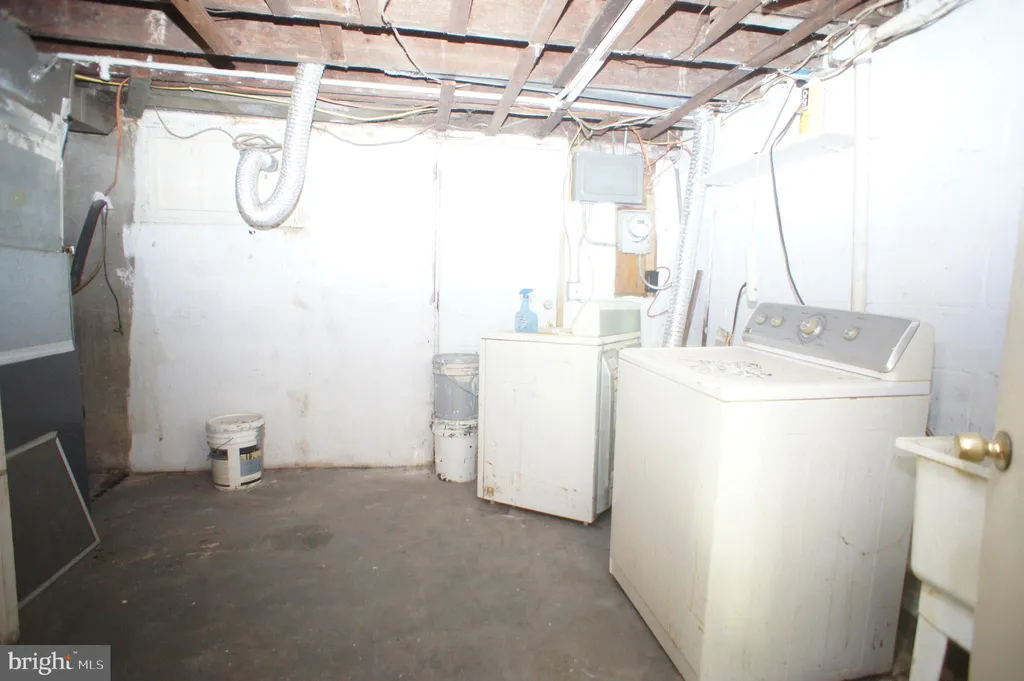 2006 Whistler Avenue, Baltimore, MD 21230