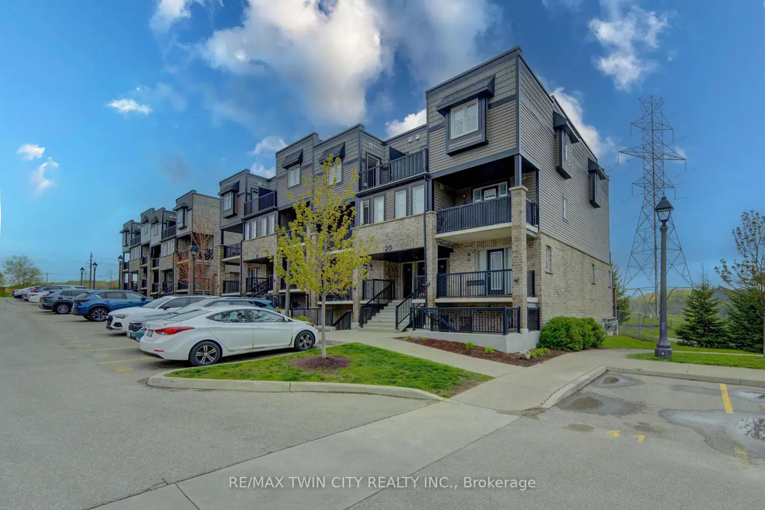 Additional image 12 of 1989 Ottawa Street 20H