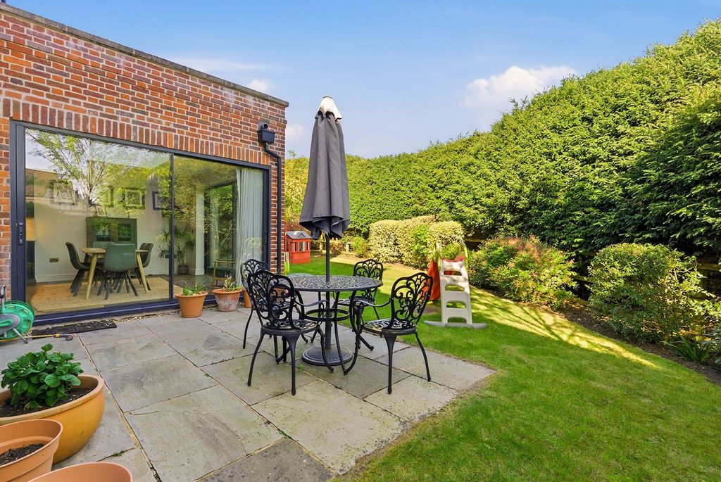 Additional image 15 of 5 bed detached house for saleOrchard Green, Beaconsfield, Buckinghamshire HP9