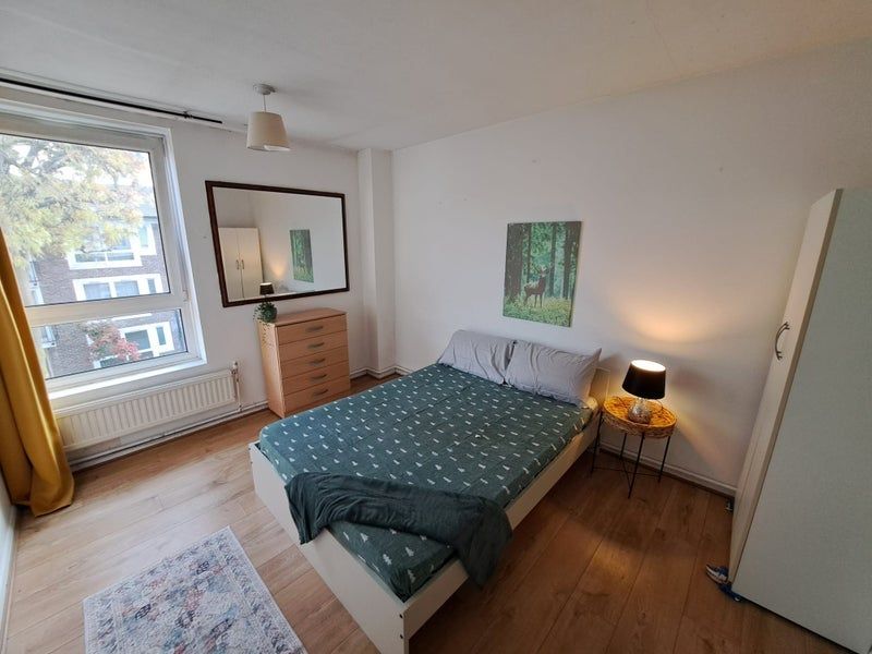 Additional image 4 of Room to rentParkway Crescent, London E15