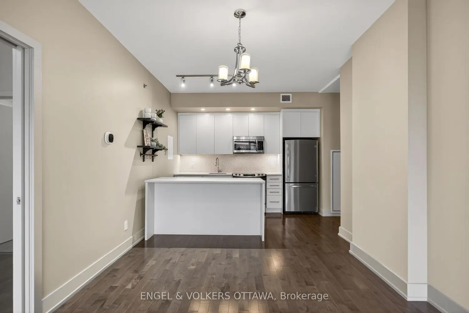 108 Richmond Road 507 photo 5