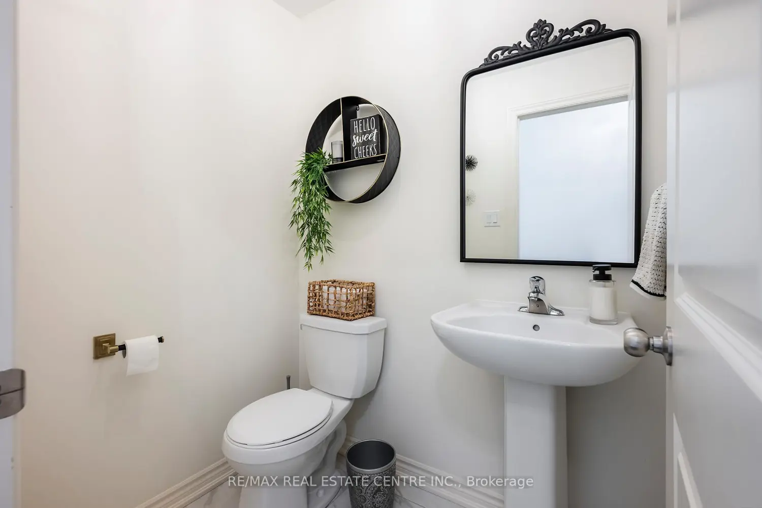 Additional image 2 of 106 Adventura Road