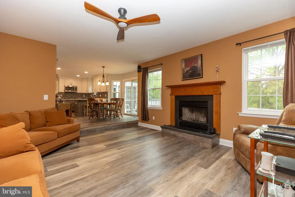 Additional image 8 of 215 E Flagstone Drive, Newark, DE 19702