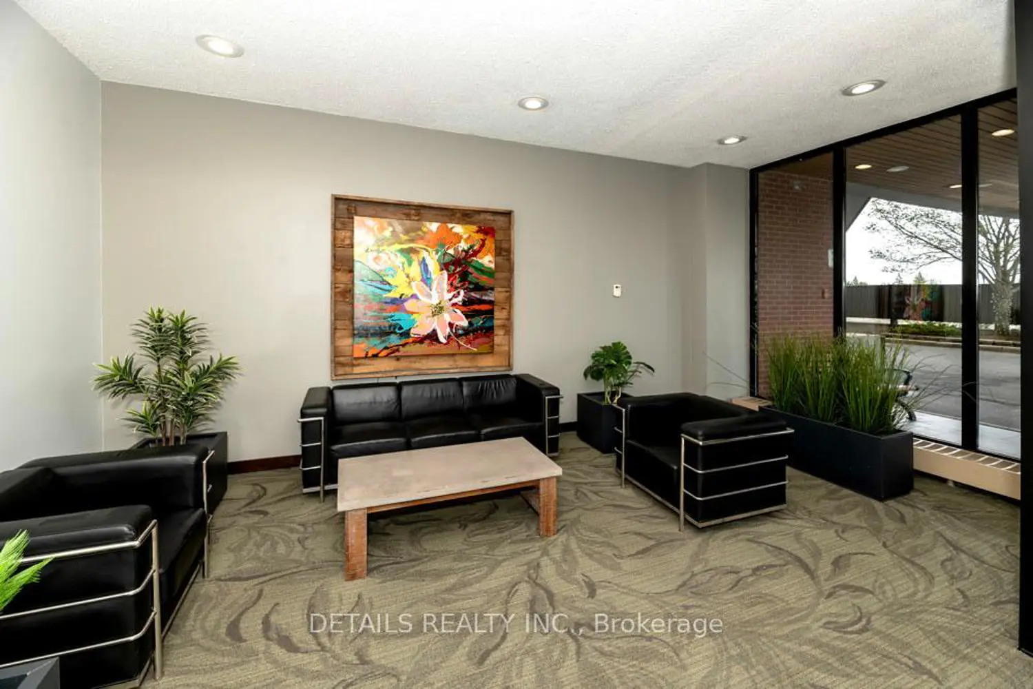 2951 Riverside Drive 502 photo 2