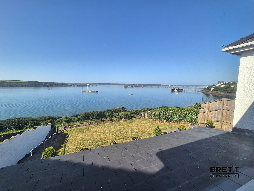 Additional image 6 of 4 bed detached house to rent14 Pointfields Crescent, Hakin, Milford Haven, Pembrokeshire. SA73