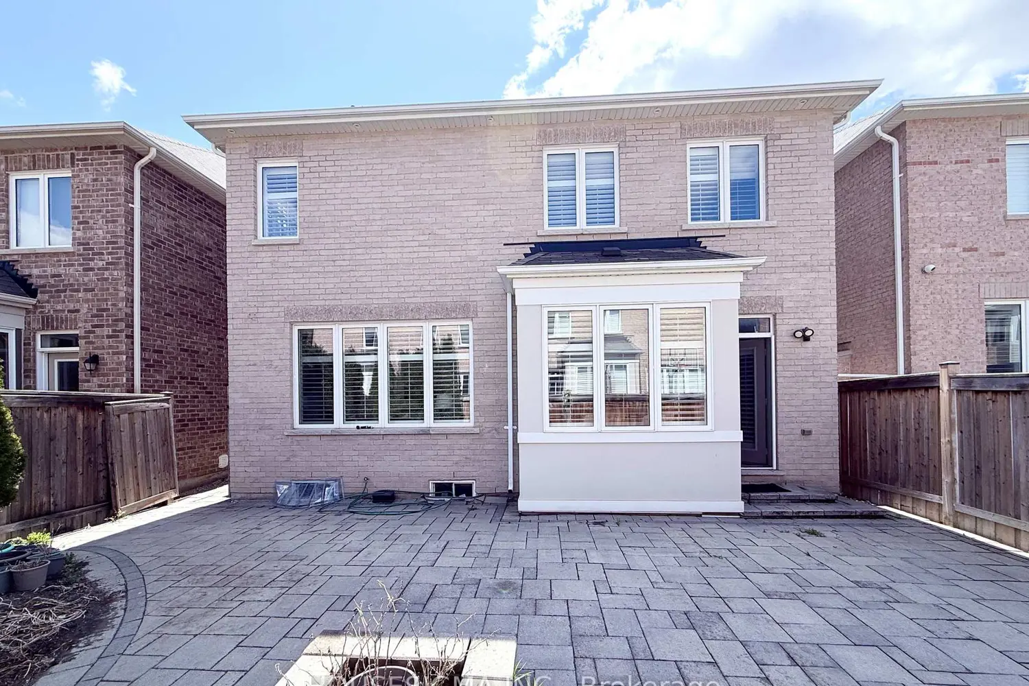 Additional image 17 of 50 Victoriaville Road