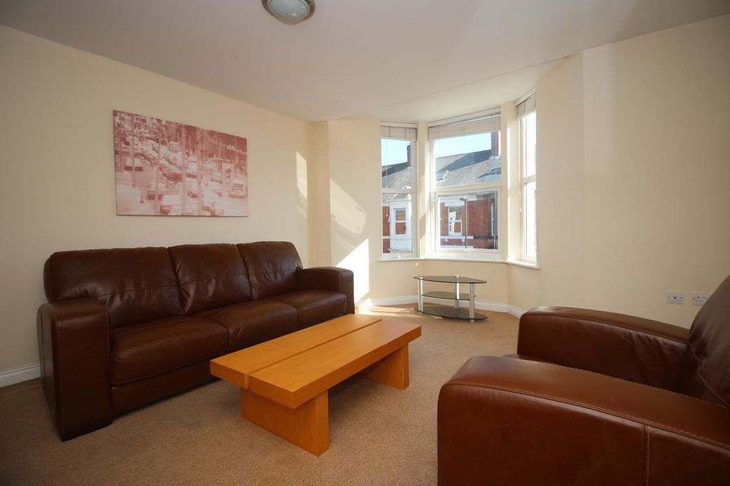 Additional image 5 of 6 bed maisonette to rentHolmwood Grove, Jesmond, Newcastle Upon Tyne NE2