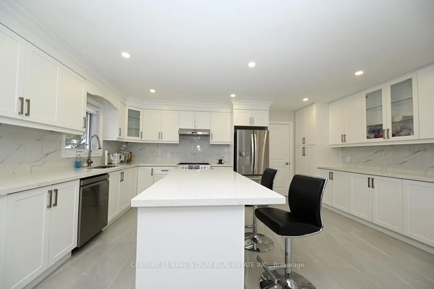 88 Bayshore Drive photo 5