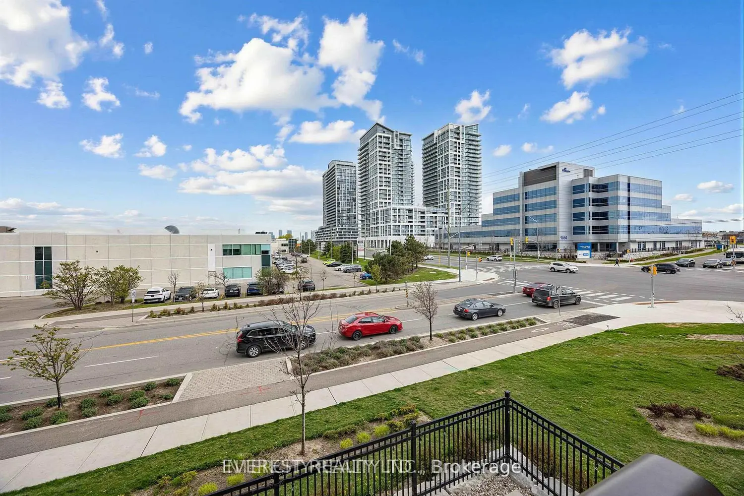 Additional image 11 of 9075 Jane Street 1706