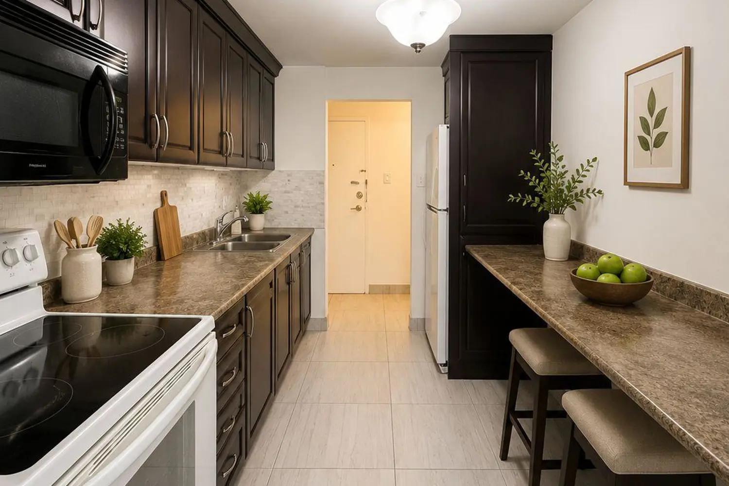 Additional image 8 of 1445 Wilson Avenue 202