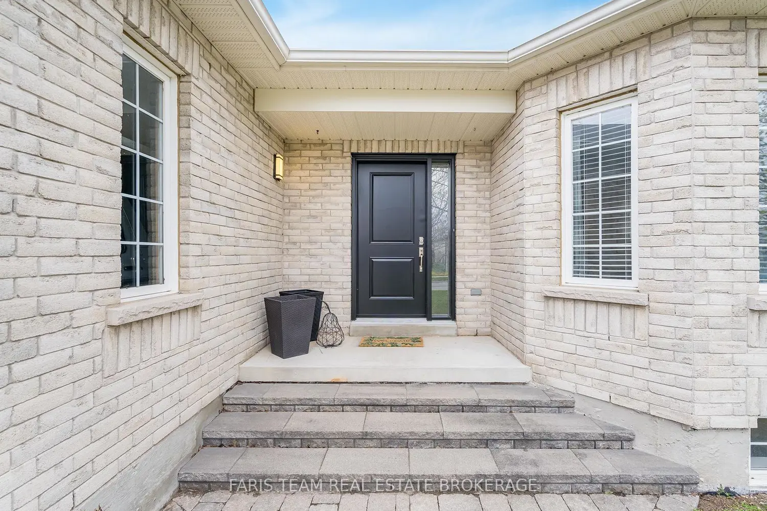 28 Stonemount Crescent