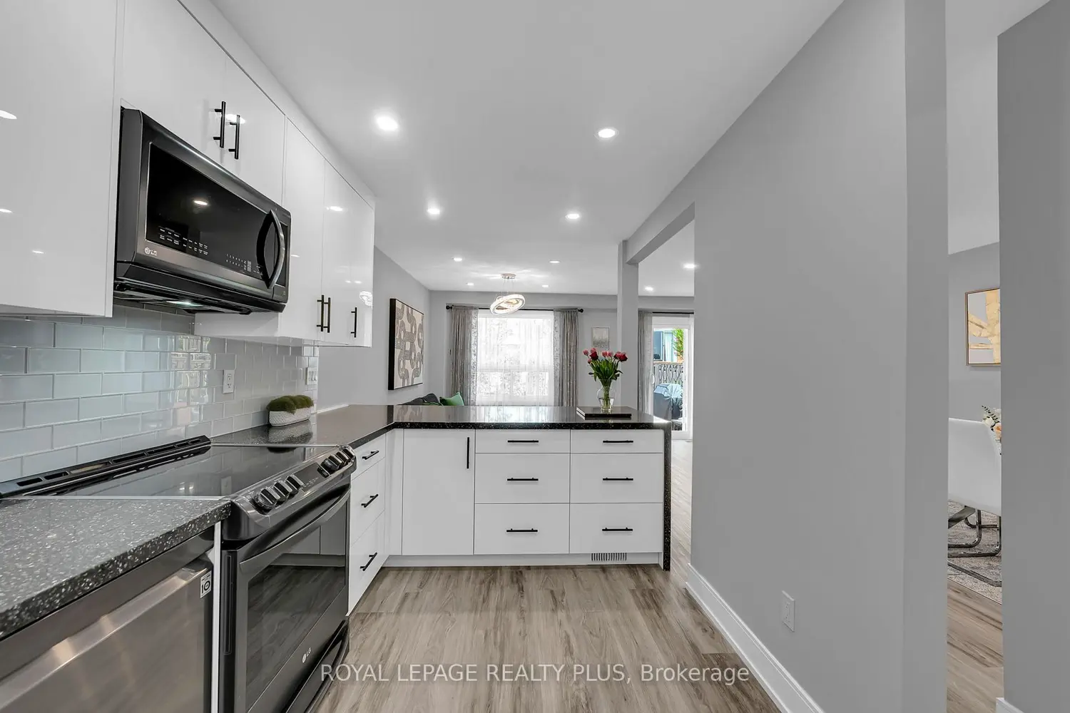 Additional image 9 of 1755 Rathburn Road 39