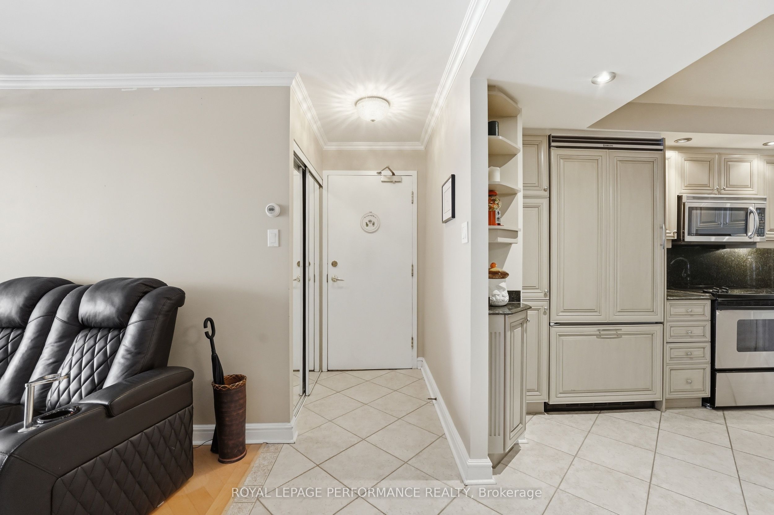 Additional image 3 of 1601-160 George Street, Ottawa, ON, K1N 9M2