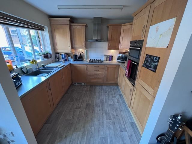 Additional image 8 of 2 bed flat to rentPriory Avenue, Taunton TA1