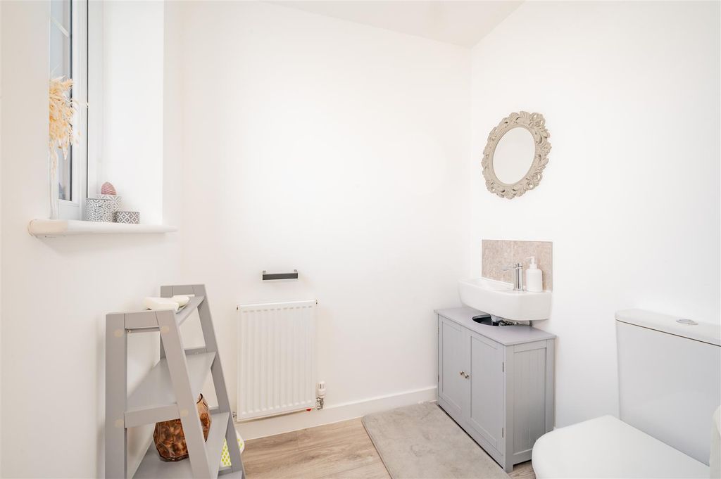 Additional image 15 of 4 bed property for saleAdam Crescent, Dundee DD3