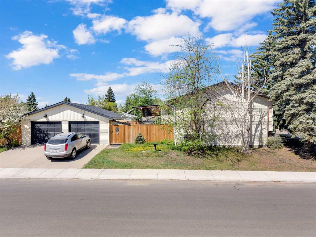 Additional image 3 of 3409 39 Street, Red Deer, AB, T4N 5T7