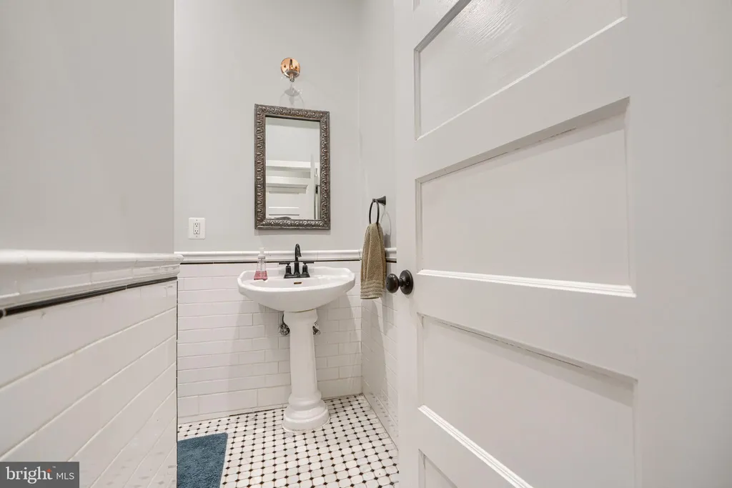 Additional image 16 of 4416 Roland Avenue, Baltimore, MD 21210