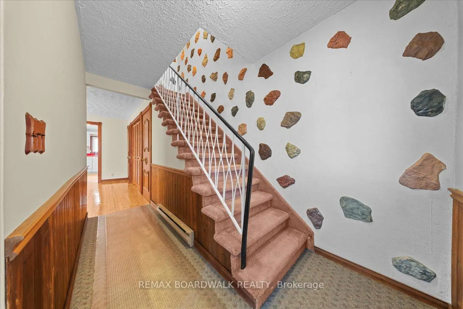 Additional image 10 of 204- 206 Jeanne Mance Street