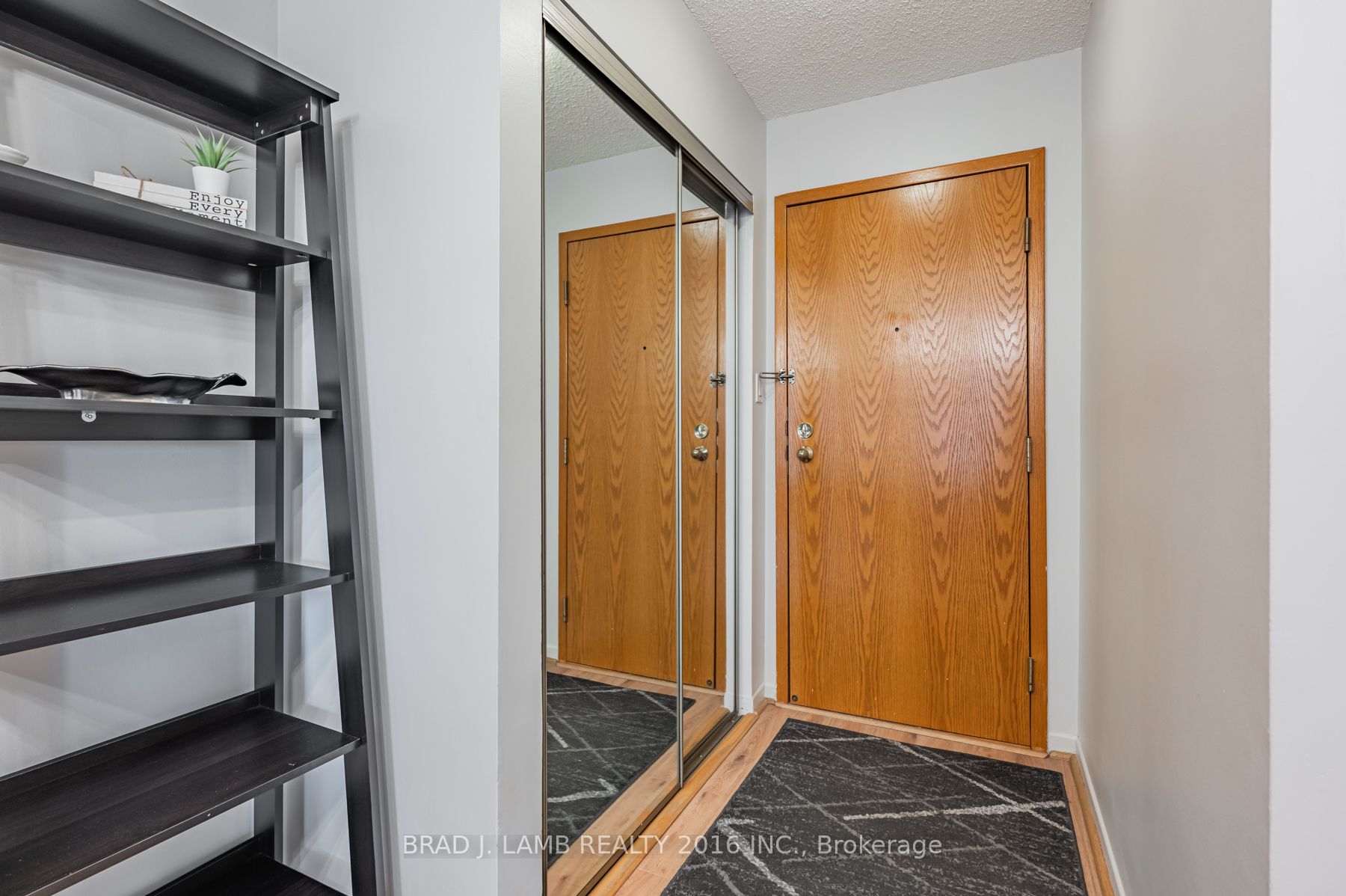 1209-44 St. Joseph Street, Toronto, ON, M4Y 2W4