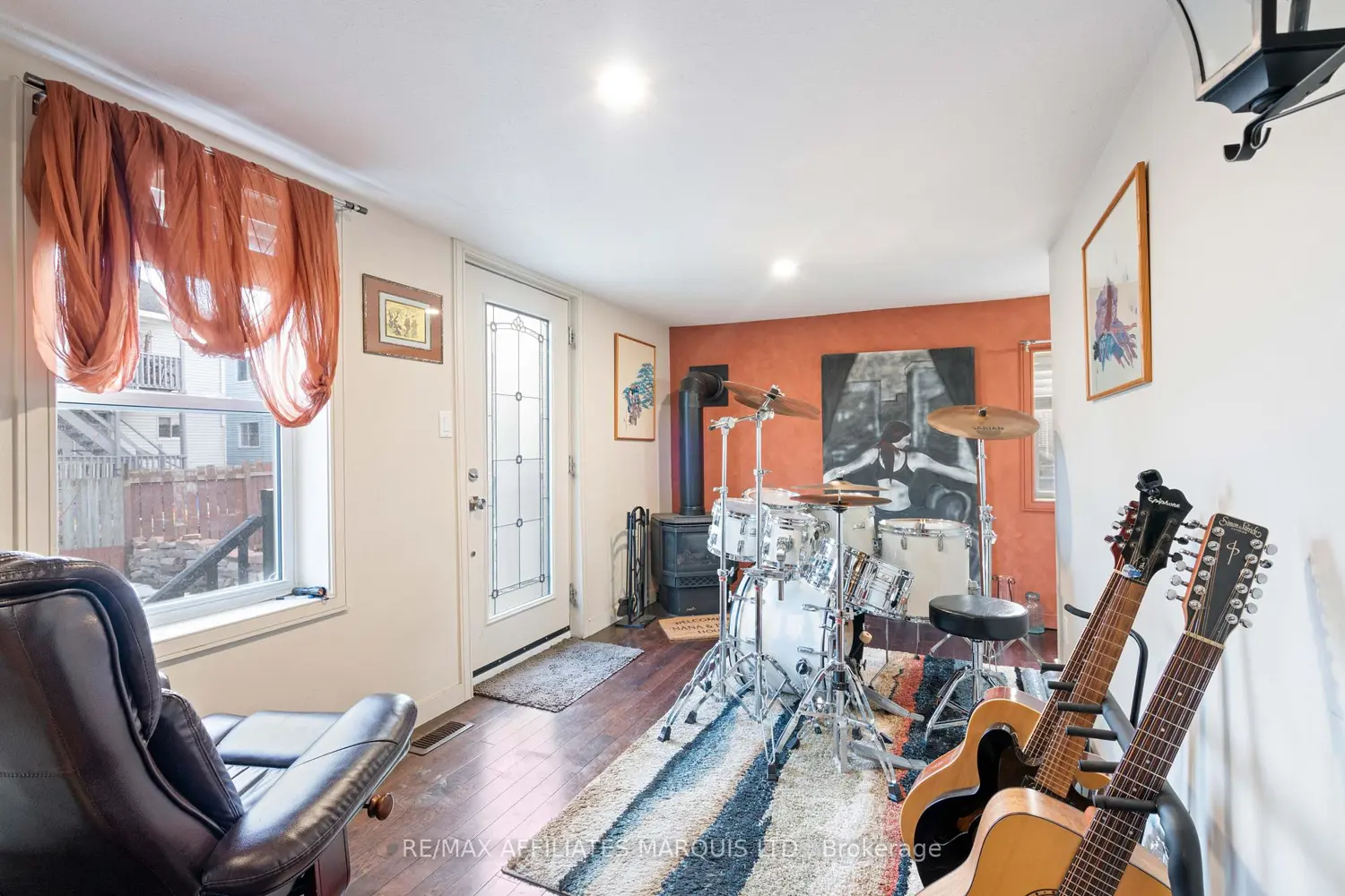 Additional image 5 of 310 Belmont Street