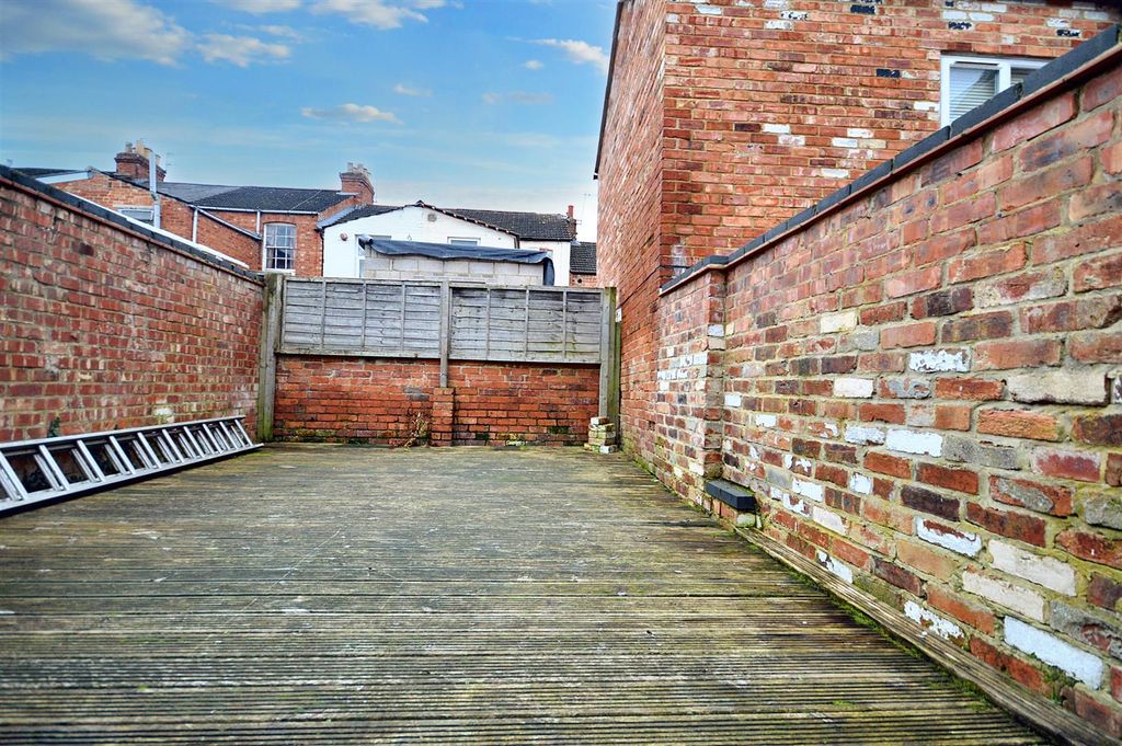 Additional image 17 of 2 bed terraced house to rentSalisbury Street, Northampton NN2