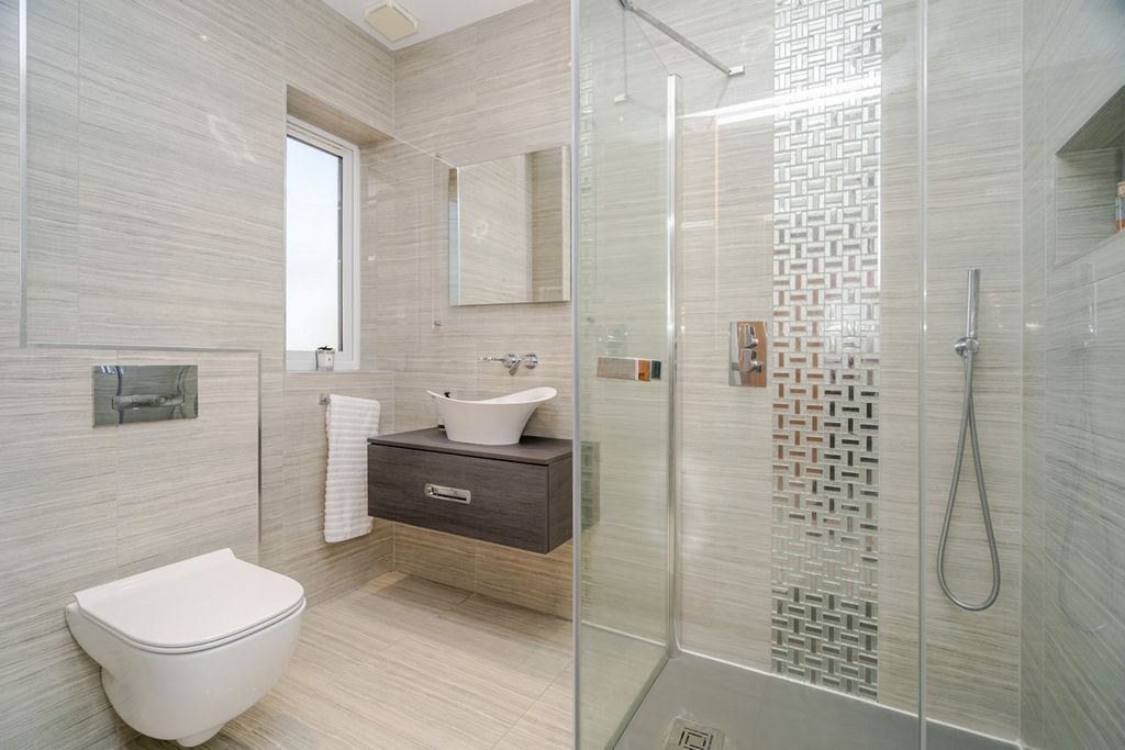 Additional image 32 of 6 bed detached house for saleOrchard Road, Pulloxhill, Bedford MK45
